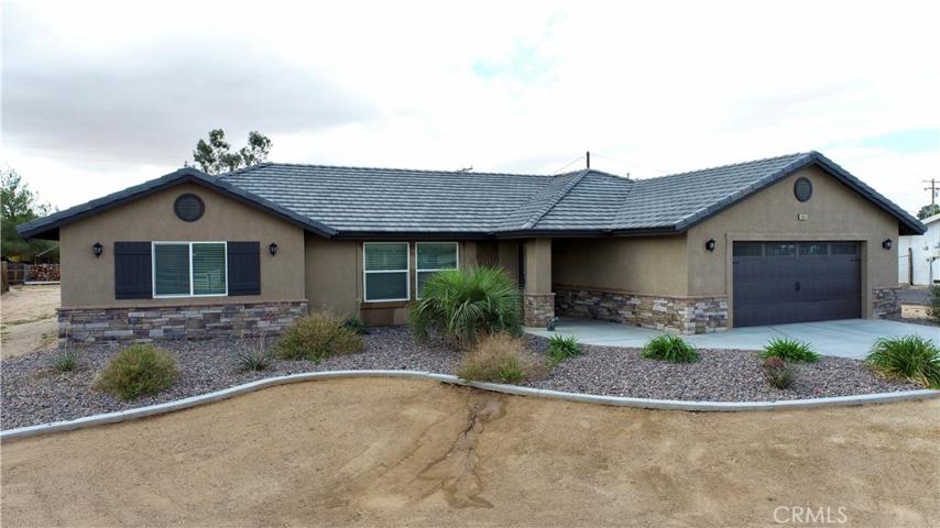 10950 Neola Road, Apple Valley, California 92308