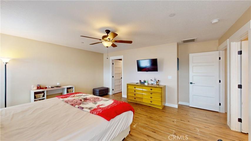 10950 Neola Road, Apple Valley, California 92308