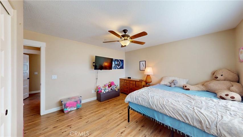 10950 Neola Road, Apple Valley, California 92308