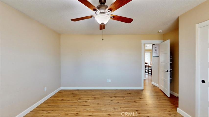 10950 Neola Road, Apple Valley, California 92308