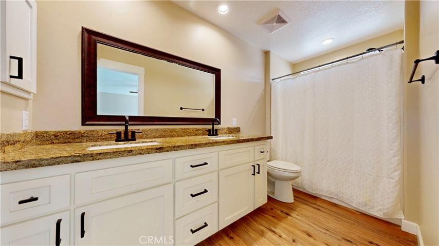 10950 Neola Road, Apple Valley, California 92308