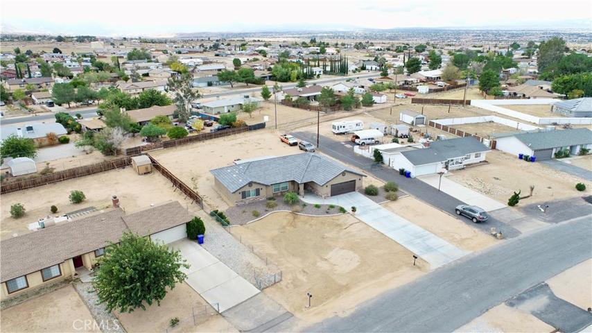 10950 Neola Road, Apple Valley, California 92308