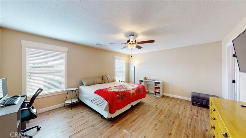 10950 Neola Road, Apple Valley, California 92308