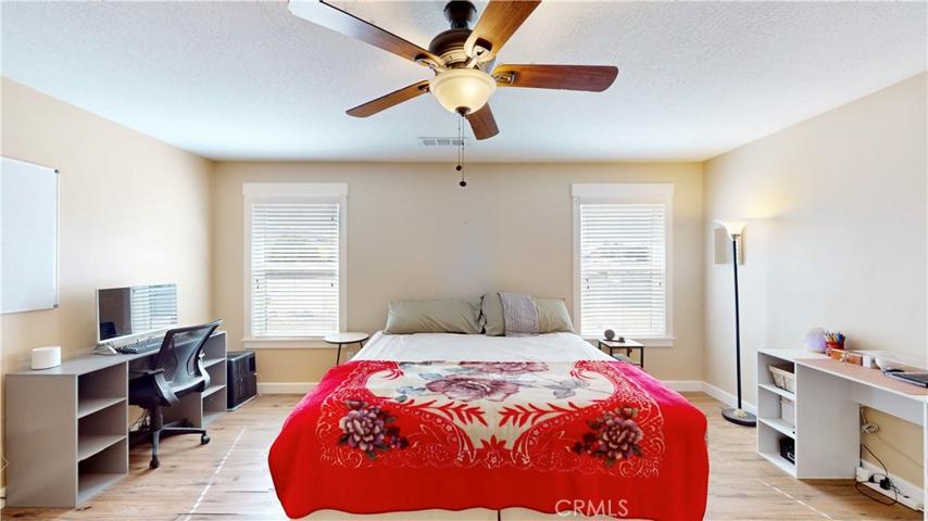 10950 Neola Road, Apple Valley, California 92308