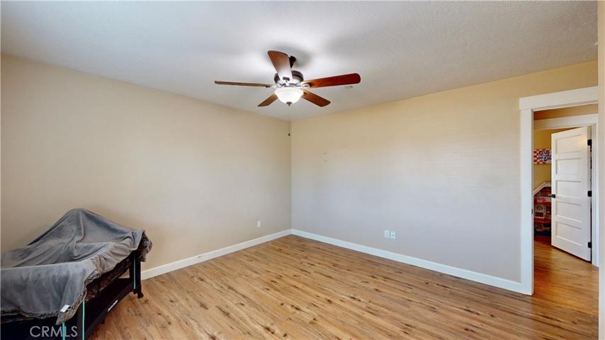 10950 Neola Road, Apple Valley, California 92308