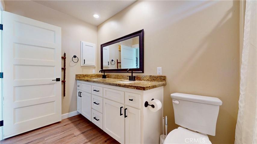 10950 Neola Road, Apple Valley, California 92308