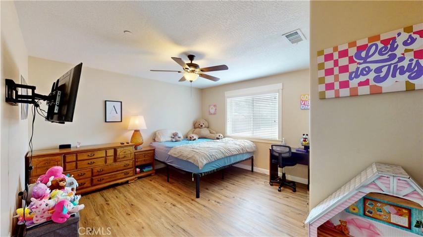 10950 Neola Road, Apple Valley, California 92308