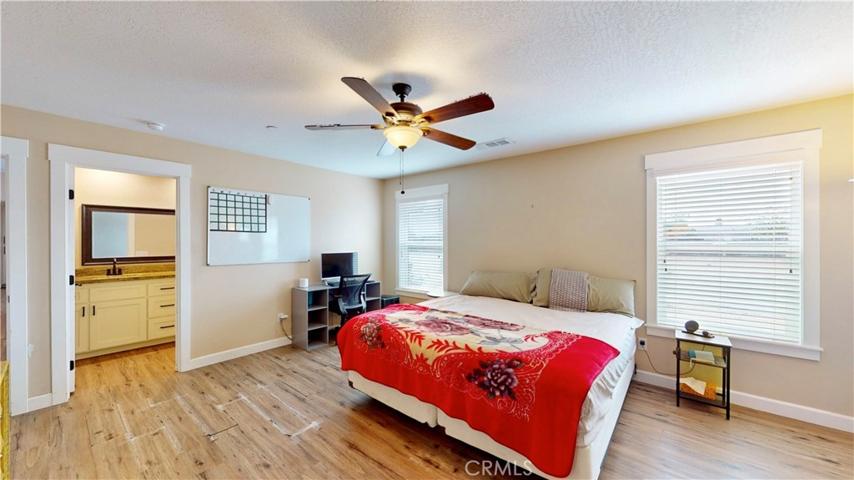 10950 Neola Road, Apple Valley, California 92308