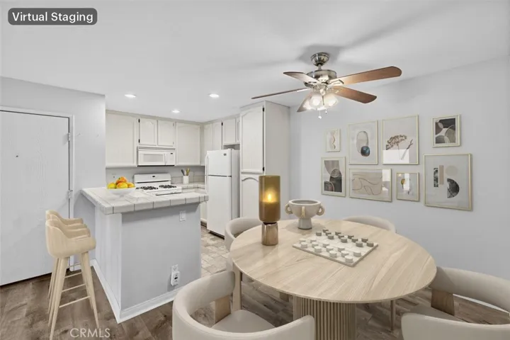 Virtual Staging - breakfast nook alternate angle