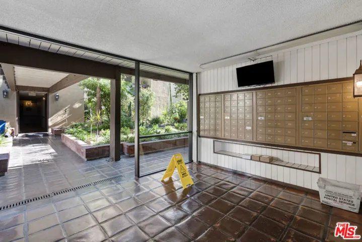 320 S Ardmore Avenue 132, Los Angeles, California 90020
