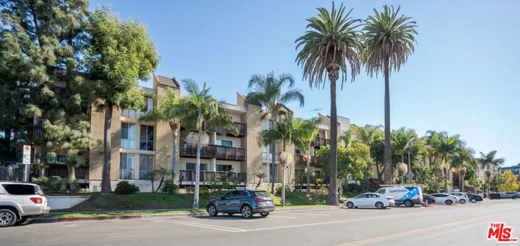 320 S Ardmore Avenue 132, Los Angeles, California 90020