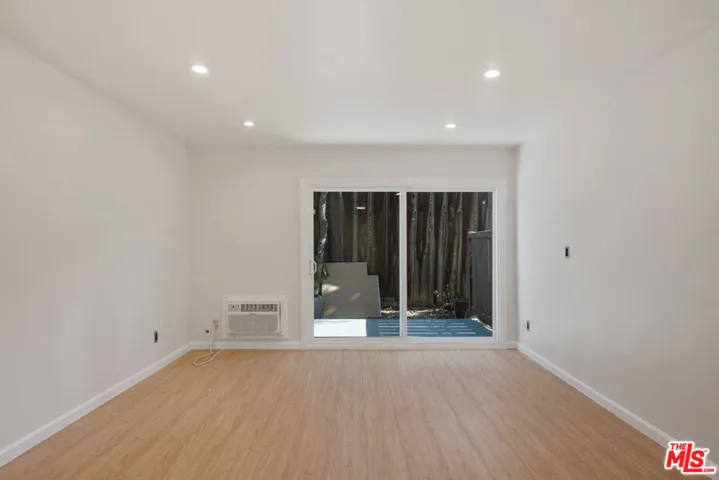 320 S Ardmore Avenue 132, Los Angeles, California 90020