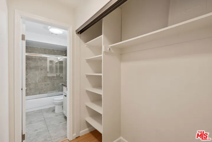 320 S Ardmore Avenue 132, Los Angeles, California 90020