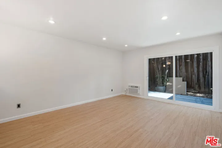 320 S Ardmore Avenue 132, Los Angeles, California 90020