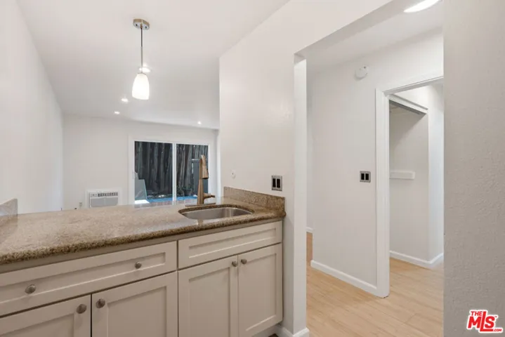 320 S Ardmore Avenue 132, Los Angeles, California 90020