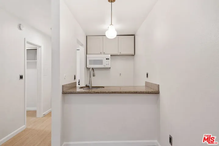 320 S Ardmore Avenue 132, Los Angeles, California 90020