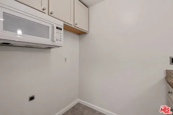 320 S Ardmore Avenue 132, Los Angeles, California 90020
