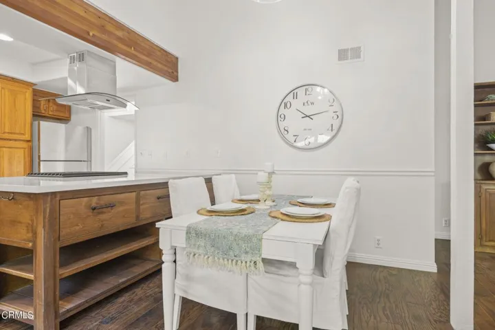 3-web-or-mls-Upmarketmedia_1014Cre#D-33