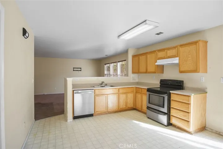 348 Pyramid Avenue, Merced, California 95341