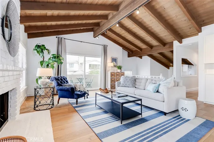 1160 Johnson Street, Manhattan Beach, California 90266