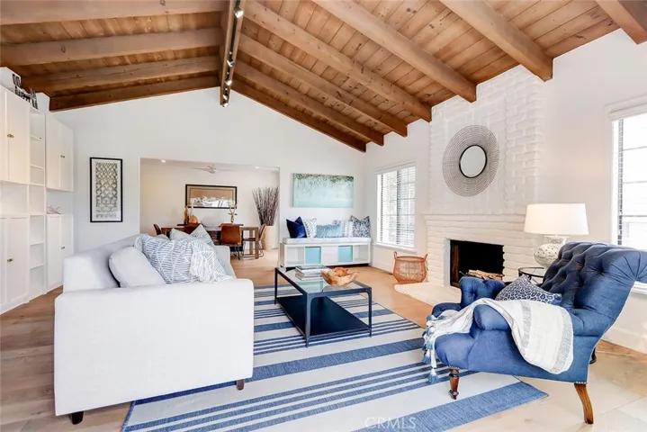1160 Johnson Street, Manhattan Beach, California 90266