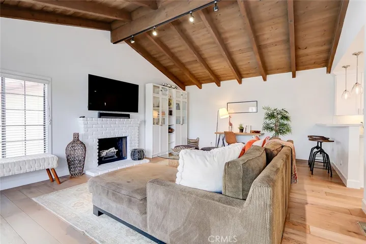 1160 Johnson Street, Manhattan Beach, California 90266