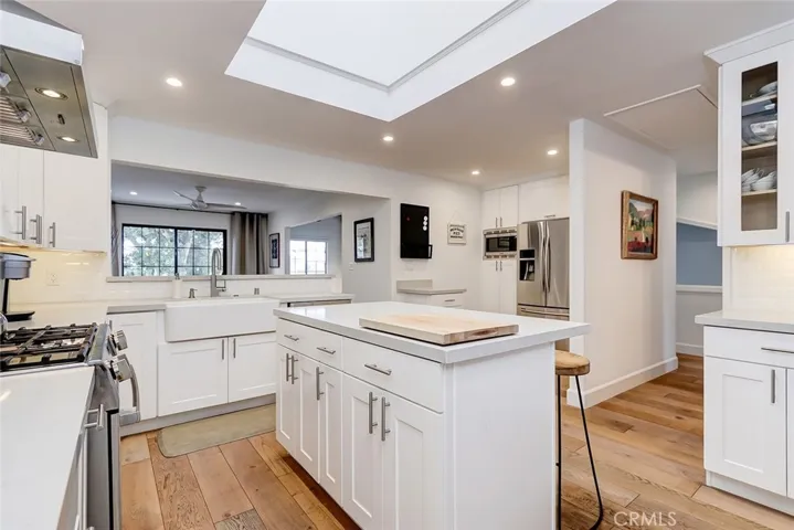 1160 Johnson Street, Manhattan Beach, California 90266