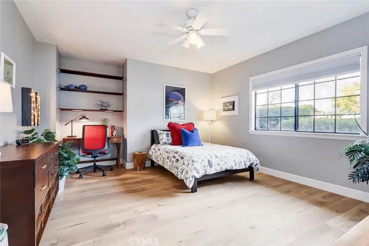 1160 Johnson Street, Manhattan Beach, California 90266