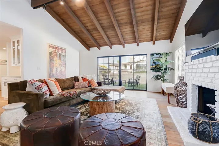 1160 Johnson Street, Manhattan Beach, California 90266