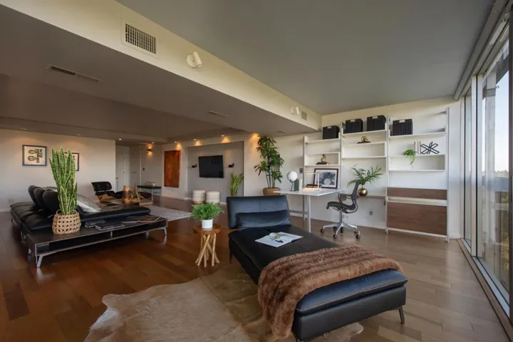 101 Alma Street 1105, Palo Alto, California 94301