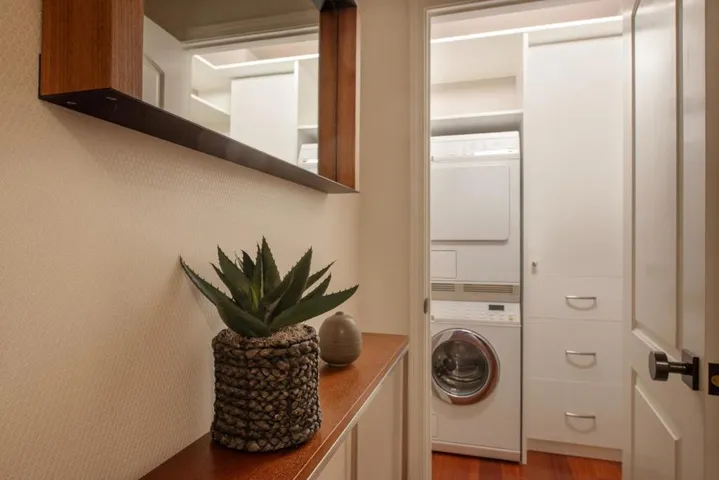 101 Alma Street 1105, Palo Alto, California 94301