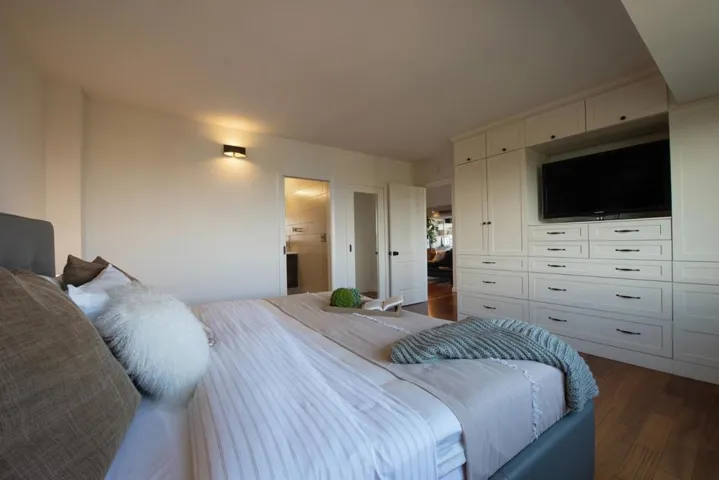 101 Alma Street 1105, Palo Alto, California 94301