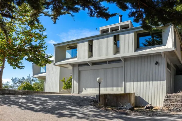 3200 Pleasant Valley Road, Aptos, California 95003