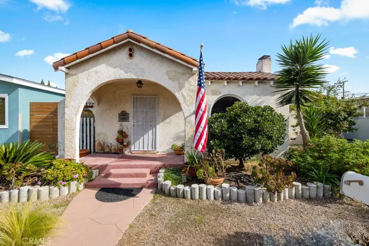 3630 Falcon Avenue, Long Beach, California 90807