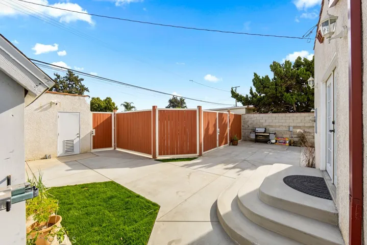 3630 Falcon Avenue, Long Beach, California 90807