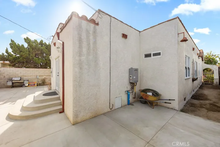 3630 Falcon Avenue, Long Beach, California 90807