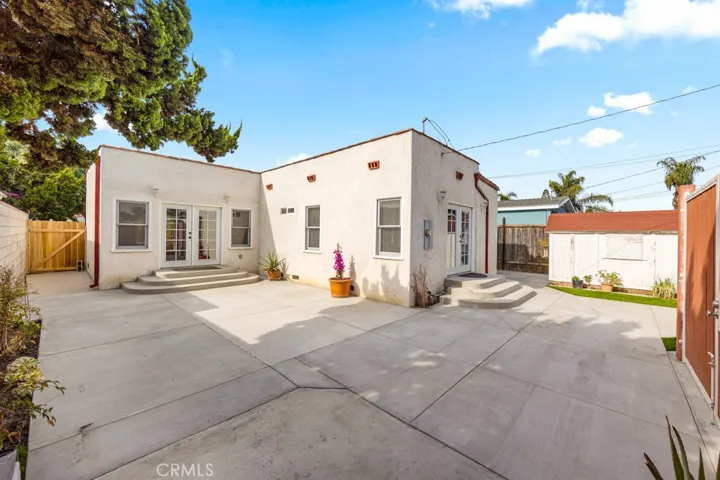 3630 Falcon Avenue, Long Beach, California 90807