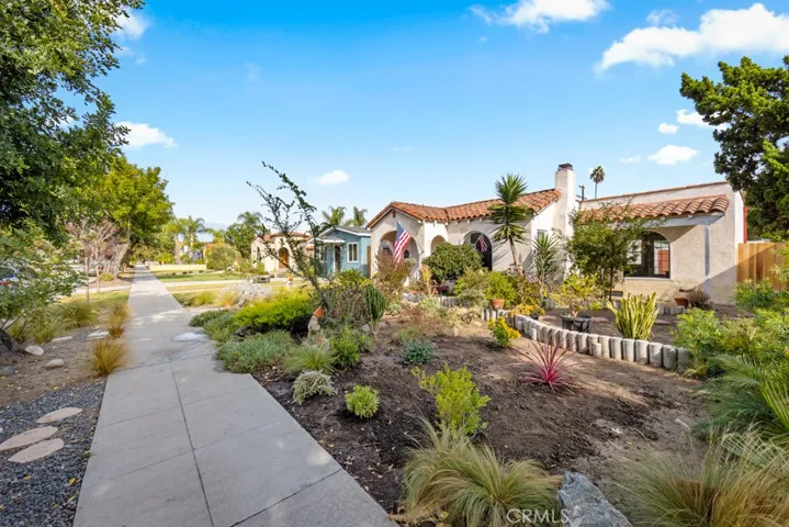 3630 Falcon Avenue, Long Beach, California 90807