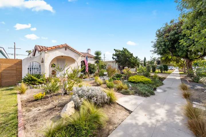 front view with drought tolerant landscaping