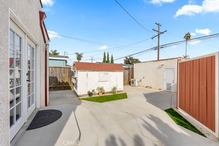 3630 Falcon Avenue, Long Beach, California 90807