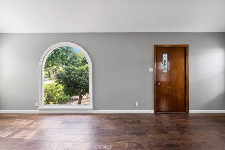 Arched front window