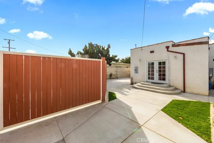 3630 Falcon Avenue, Long Beach, California 90807