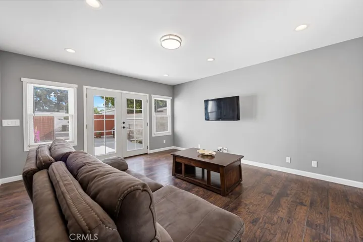 3630 Falcon Avenue, Long Beach, California 90807