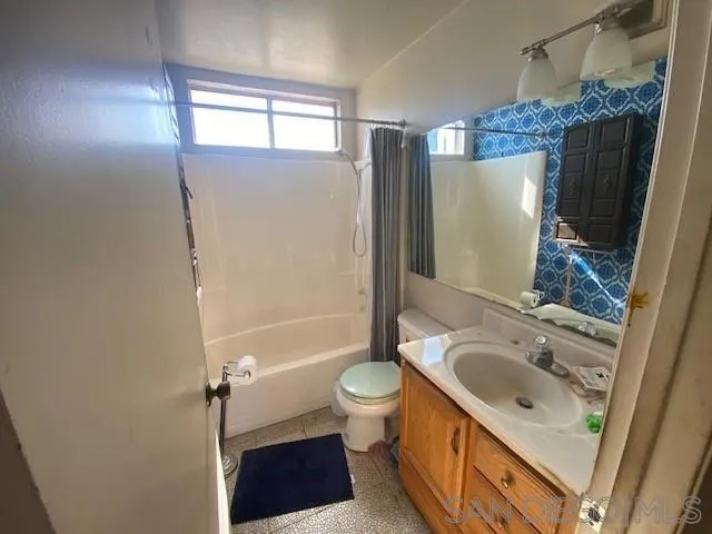 10241 Escadera Dr, Lakeside, California 92040