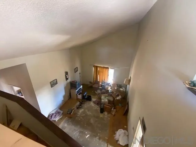 10241 Escadera Dr, Lakeside, California 92040