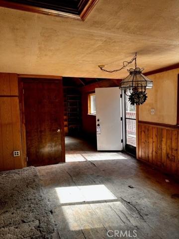 main level looking at front door