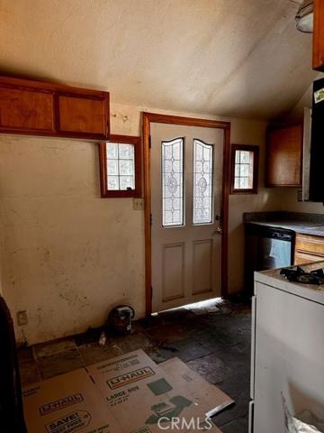main level kitchen