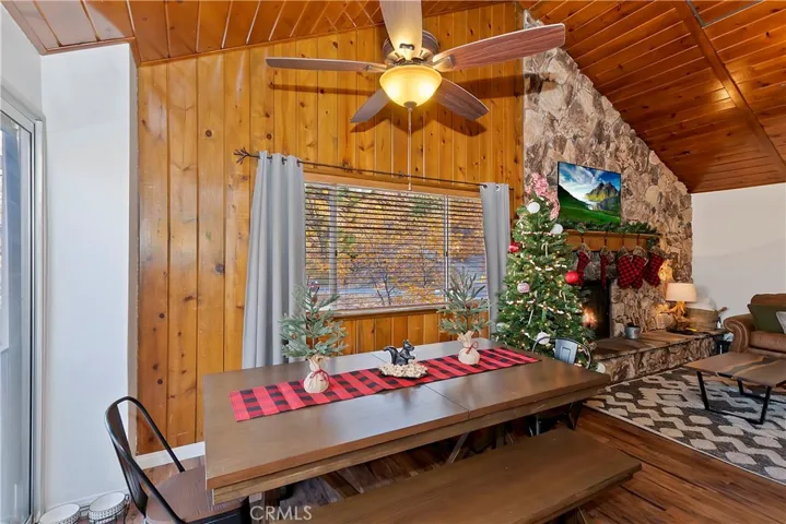 1434 Yosemite Drive, Lake Arrowhead, California 92352