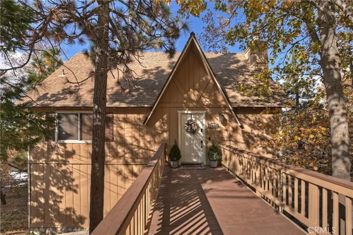 1434 Yosemite Drive, Lake Arrowhead, California 92352