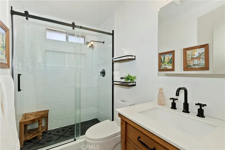 1434 Yosemite Drive, Lake Arrowhead, California 92352